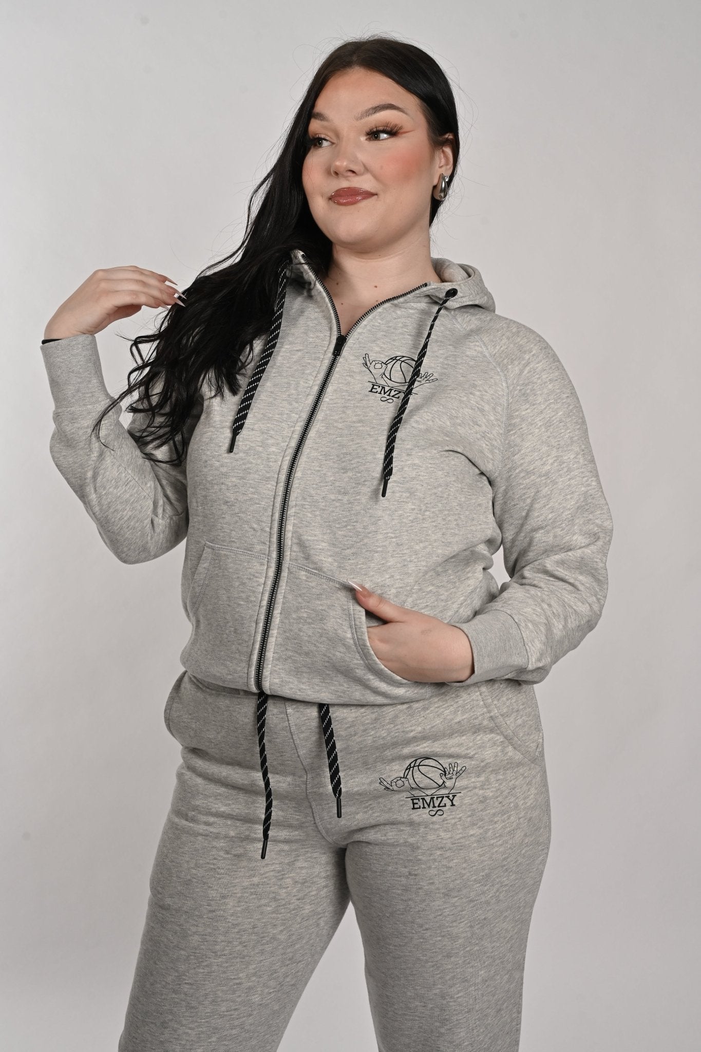 Women’s sweatsuits - EMZY♾️ EMZY♾️